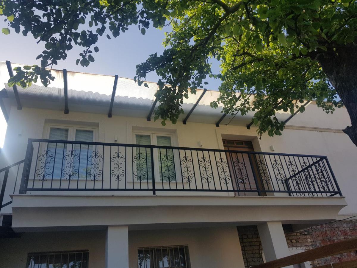 Villa Grigor Berat Exterior foto